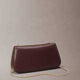 Bolsa de ombro com corrente e detalhes em monograma Calvin Klein