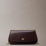 Bolsa de ombro com corrente e detalhes em monograma Calvin Klein
