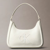 Mala de ombro com monograma em relevo